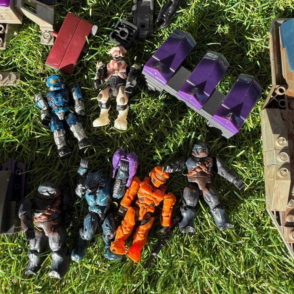 LEGO‎ Bulk Lot 14 lbs Mixed Atlantis Kingdoms Mega Bloks Halo Kre-O Transformers